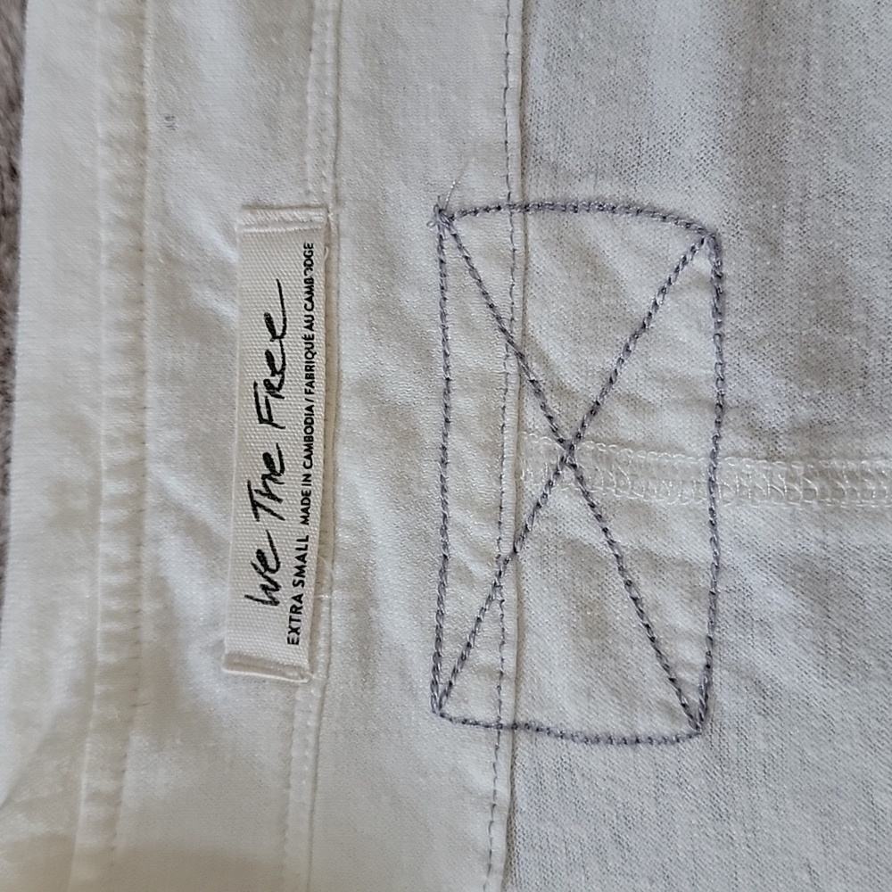 Free People Collared Split Neck Top - Picture 11 of 16